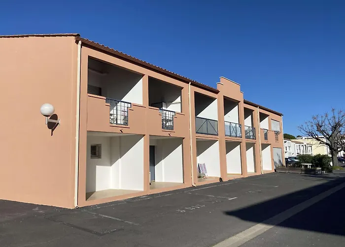 Cosy Avec Terrasse, Parking, Proche Thermes - - Fr-1-553-89 *